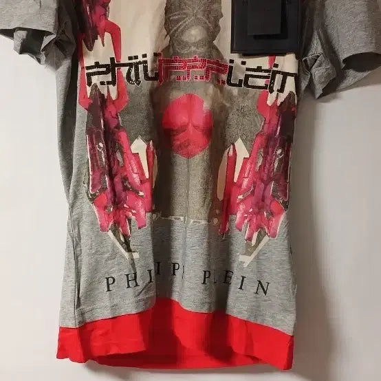 [BUNJANG] Philipp Plein Grey Samurai Graphic V-Neck T-Shirt / 필립플레인 그레이 사무라이 반팔티남녀공용