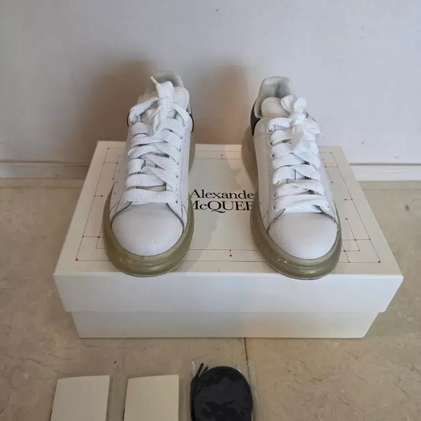 [BUNJANG] Alexander McQueen Air Oversized Sneaker / 알렉산더 맥퀸 에어 오버솔 정품 37 2/1 사이즈