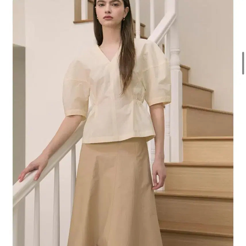 [BUNJANG] ON&ON Cream Yellow Summer Blouse Size 55 / 온앤온 크림색(밝은 레몬색) 여름 블라우스 55사이즈