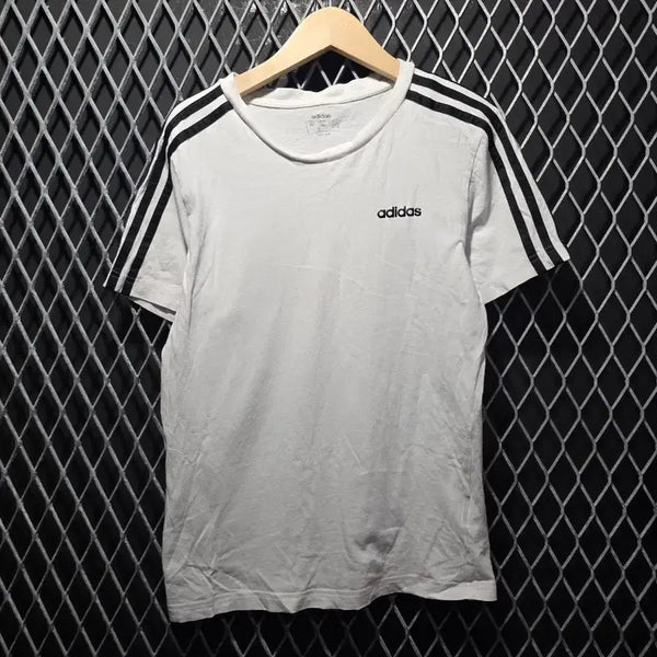 [BUNJANG] Adidas Short Sleeve T-Shirt Size 160 / 아디다스 반팔 160