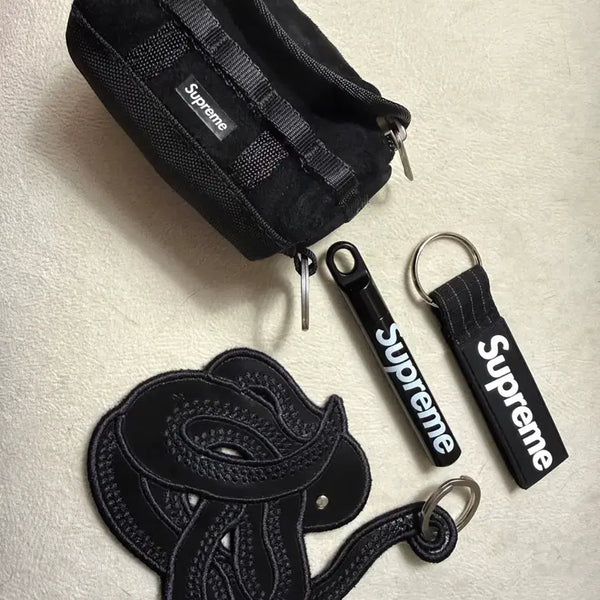 [BUNJANG] Supreme & Our Legacy Keychain Bundle / 슈프림 키링 아워레가시 키링 일괄 판매