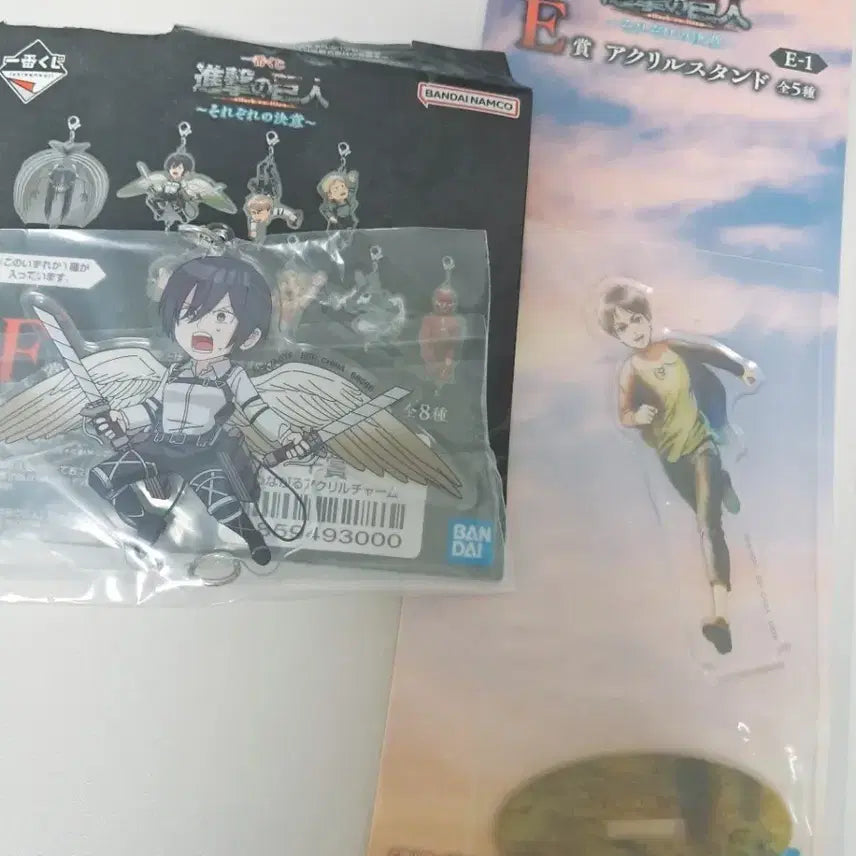 [BUNJANG] Attack on Titan Ichiban Kuji Eren Mikasa Bundle Set / 일괄) 진격거 쿠지 하위상 에렌 미카사