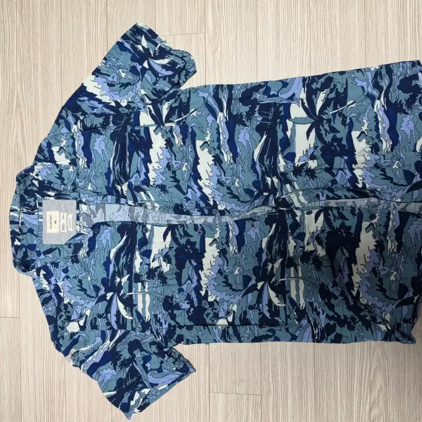 [BUNJANG] Quiksilver Short Sleeve T-Shirt / S 퀵실버 반팔 셔츠