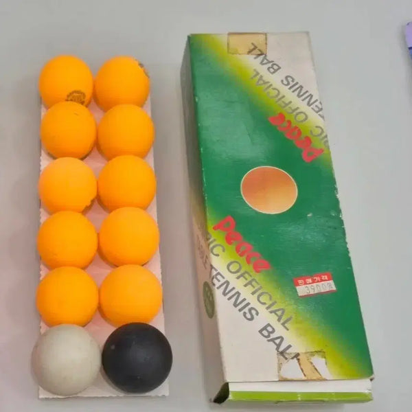 [BUNJANG] Table Tennis Balls (12 ct) - 10 New, 2 Used / 탁구공 12개(10개 새것.2개 사용한것)