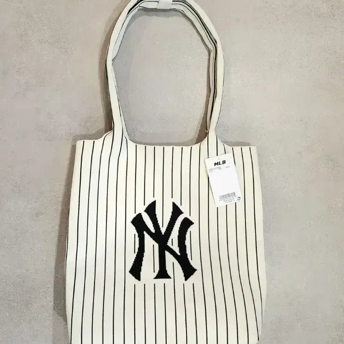 [BUNJANG] MLB Big Logo NY Knit Tote Bag / (새상품) 엠엘비 MLB 빅로고 NY 니트 토트백 가방