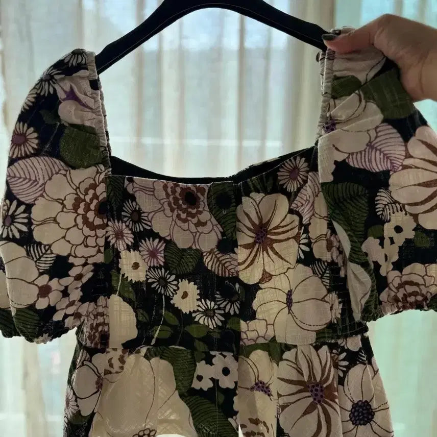 [BUNJANG] Maje Flower Cotton Blouse / 마쥬 플라워 블라우스