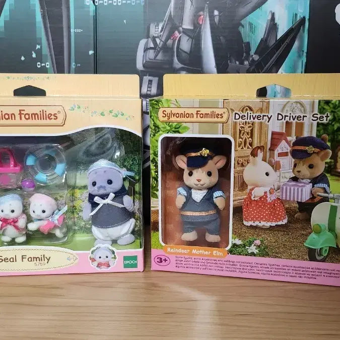 [BUNJANG] Sylvanian Families Seal Family & Postman Reindeer Limited Edition Set / 실바니안 패밀리 물개 가족 우체부 딜리버리 순록 한정판 세트