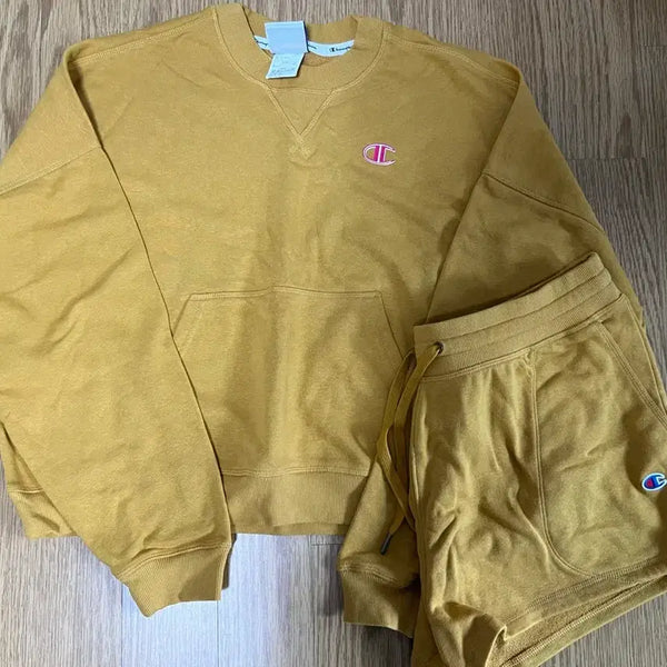 [BUNJANG] Champion Sweatshirt and Shorts Set Mustard L / 챔피온 맨투맨 반바지 세트 머스타드