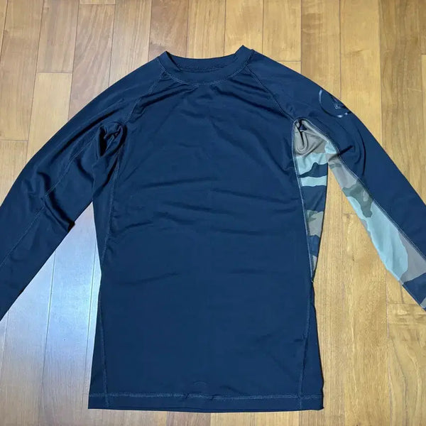 [BUNJANG] Volcom Rash Guard L Camo Pattern / 볼컴 래쉬가드 L