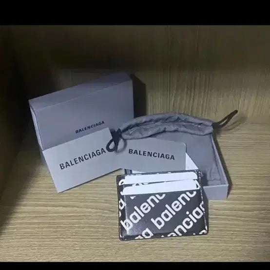 [BUNJANG] Balenciaga Logo Card Holder / 발렌시아가 카드지갑 팝니다