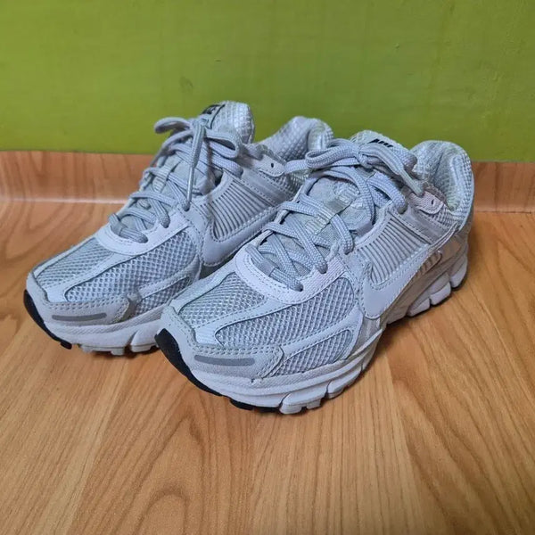 [BUNJANG] Nike Zoom Vomero 5 (235mm) / 나이키 줌 보메로 5 235mm