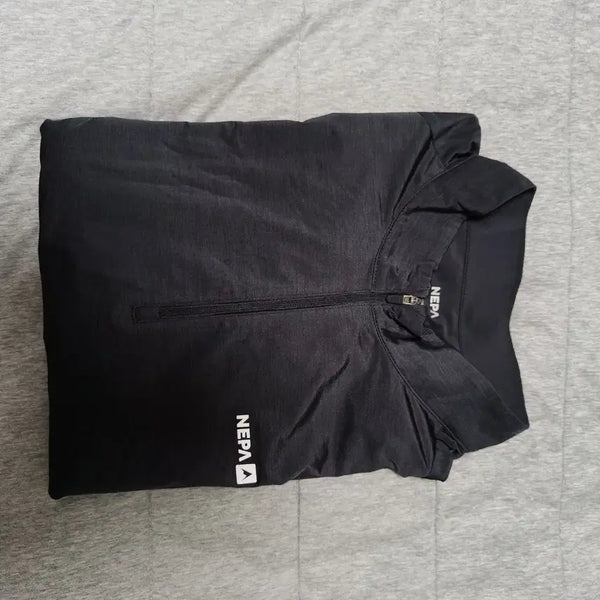 [BUNJANG] Nepa Functional Mock Long Sleeve Half Zip-Up Black / 네파 기능성 모크 긴팔 하프집업 블랙