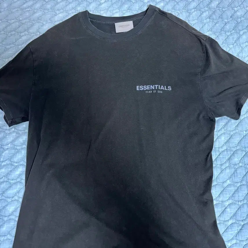 [BUNJANG] Essential Core Collection T-Shirt Size S / 에센셜 코어 컬렉션 반팔 s