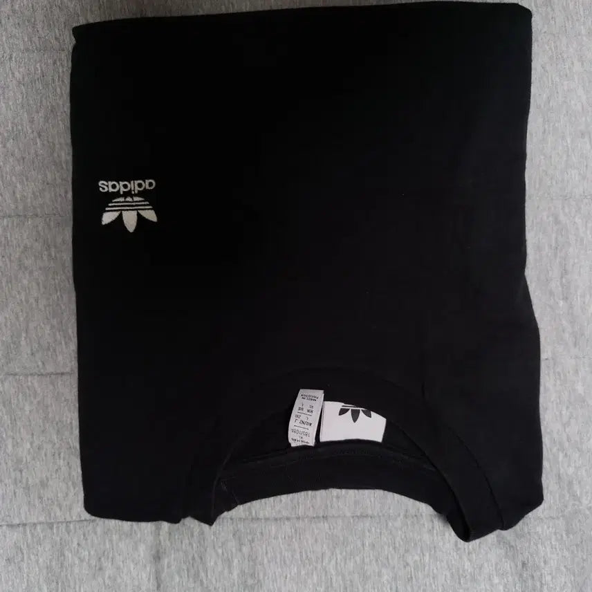 [BUNJANG] Adidas Short Sleeve T-Shirt Black / 아디다스 반팔티 블랙