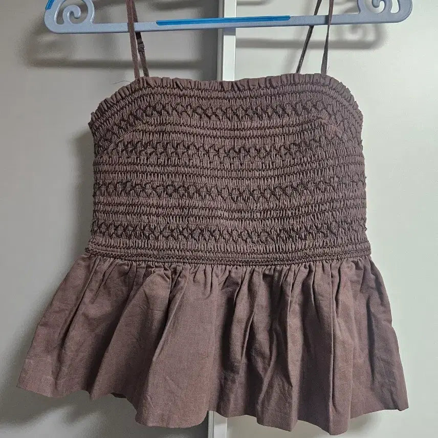 [BUNJANG] Dynamite Brown Crochet Peplum Top / 다이너마이트 브라운 크로셰 페플럼 탑