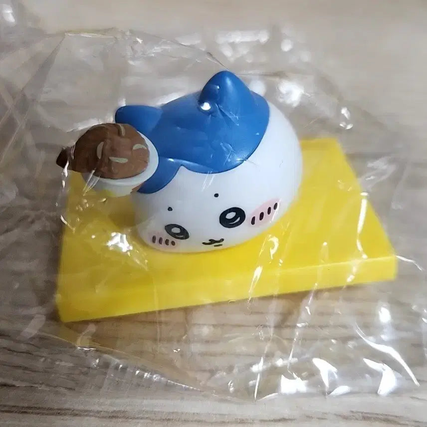 [BUNJANG] Chiikawa Matsuya Hachiware Figure / 치이카와 마츠야 피규어 하치와레