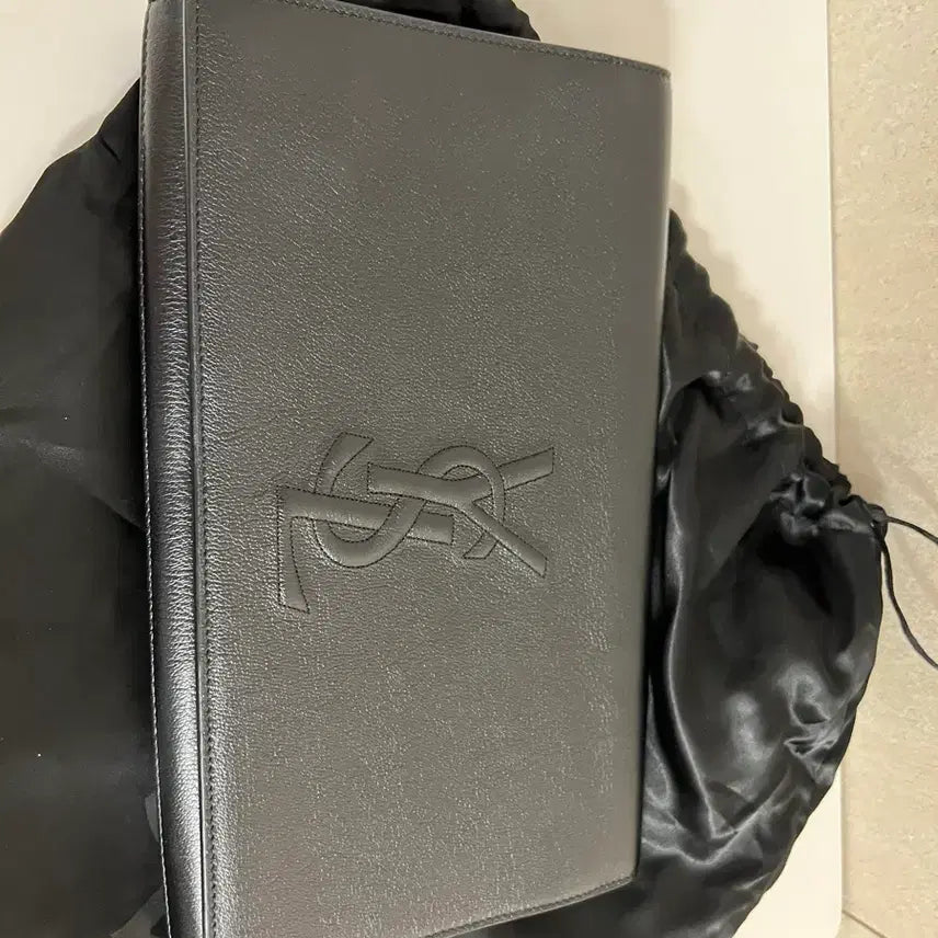 [BUNJANG] Yves Saint Laurent Black Leather Clutch Bag / 입생로랑 클러치