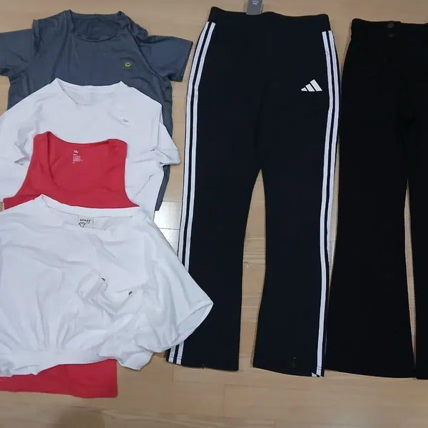 [BUNJANG] Adidas 3-Stripes Track Pants & Women's Clothing Bundle Set / 아디다스 삼선 트레이닝 팬츠 및 여성 의류 세트