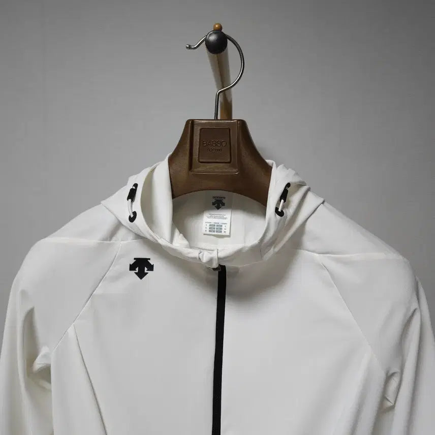 [BUNJANG] Descente Women's Summer Lightweight Functional Hooded Zip-Up (Size S) / S ) 데상트 여성 여름 경량 기능성 후드집업