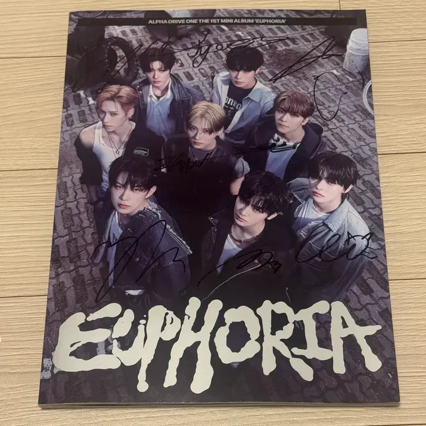[BUNJANG] ALPHADRIVEONE Euphoria Signed Album / 알디원 알파드라이브원 유포리아 싸인앨범