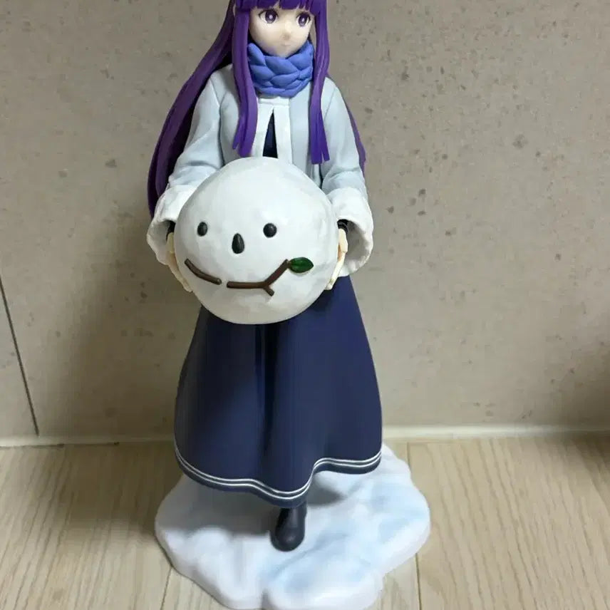 [BUNJANG] Frieren: Beyond Journey's End Fern Snow Play Figure Unsealed / 장송의 프리렌 페른 엑스스텔라 눈놀이 피규어 개봉