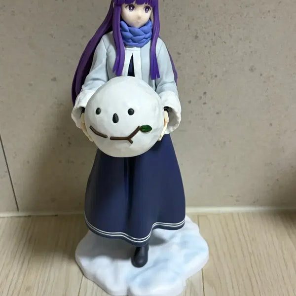 [BUNJANG] Frieren: Beyond Journey's End Fern Snow Play Figure Unsealed / 장송의 프리렌 페른 엑스스텔라 눈놀이 피규어 개봉