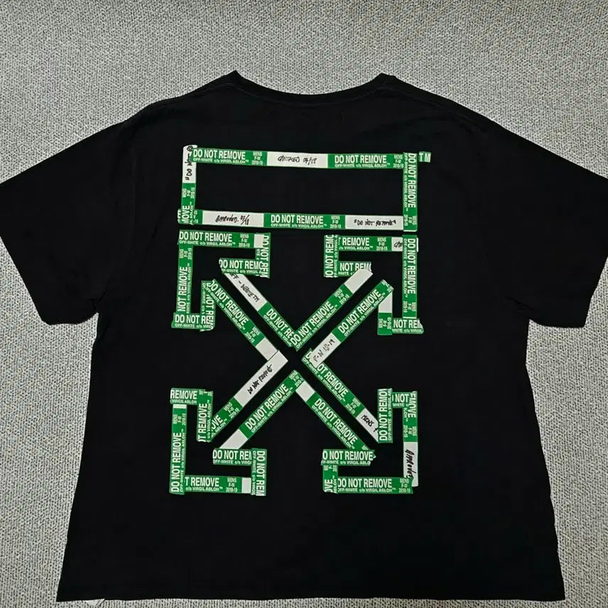 [BUNJANG] Off-White Airport Arrow T-Shirt Black M / [M 사이즈] 오프화이트 에어포트 애로우 블랙 반팔티