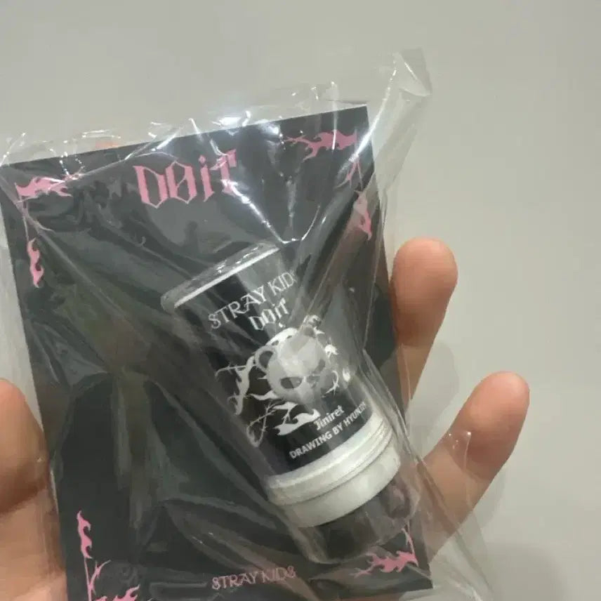 [BUNJANG] Stray Kids Hyunjin Stamp Jiniret Sealed / 미개봉 원가양도 스키즈 스키주 스탬프 지니렛 현진