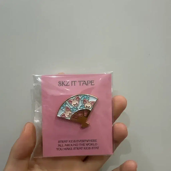 [BUNJANG] Stray Kids DOOIT Badge Foxiny I.N Sealed / 미개봉 원가양도 스키즈 스키주 두잇 뱃지 폭시니 아이엔