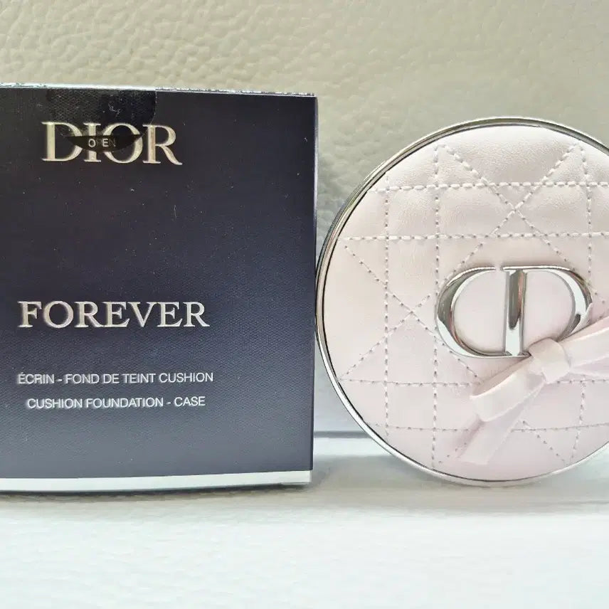 [BUNJANG] Dior Forever Cushion Skin Glow 0N Neutral Pink Bow Limited Edition Set / [한정판 새상품] 디올 포에버 쿠션 스킨 글로우 0N 뉴트럴 핑크 보우