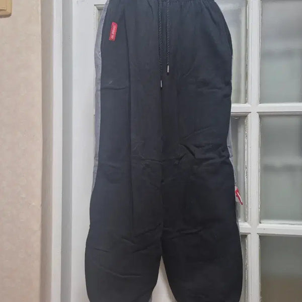 [BUNJANG] Rubraie Jogger Training Pants - Size L / 루브라이 조거 트레이닝 팬츠 L
