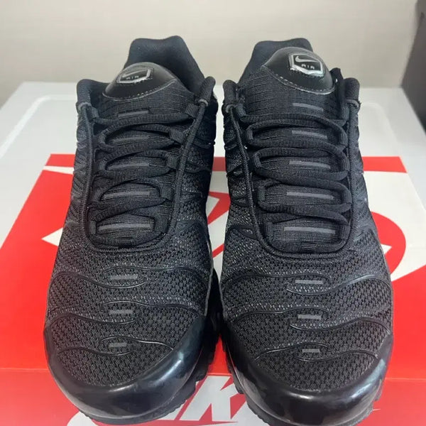 [BUNJANG] Nike Air Max Plus Triple Black Sneakers / (280) 나이키 에어맥스플러스 트리플블랙