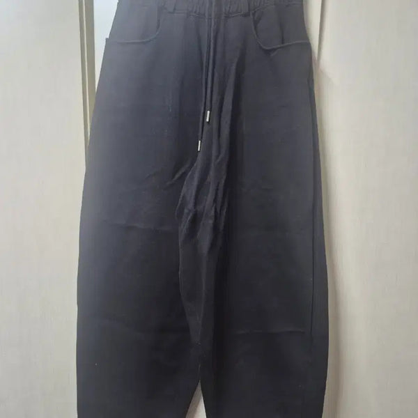 [BUNJANG] ZERO Curved Sweat String Training Pants - Medium / 제로 커브드 스웨트 스트링 트레이닝 팬츠 M