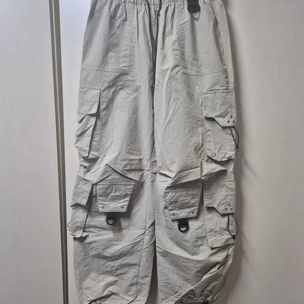 [BUNJANG] DNEIGE Nylon Cargo String Jogger Pants / 드네이지 나일론 카고 스트링 조거 팬츠