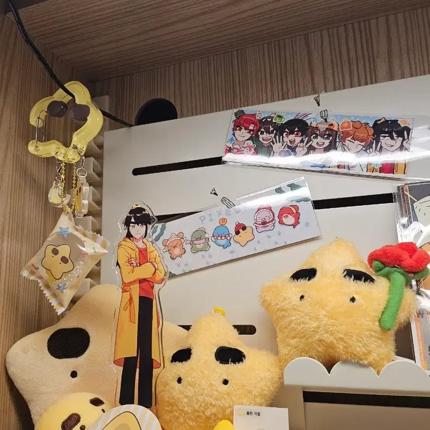 [BUNJANG] Pixelie Carabiner, Bookmark, Snack Bag Keychain Bundle Set / 각별 카라비너 + 책갈피 + 과자봉지키링 픽셀리