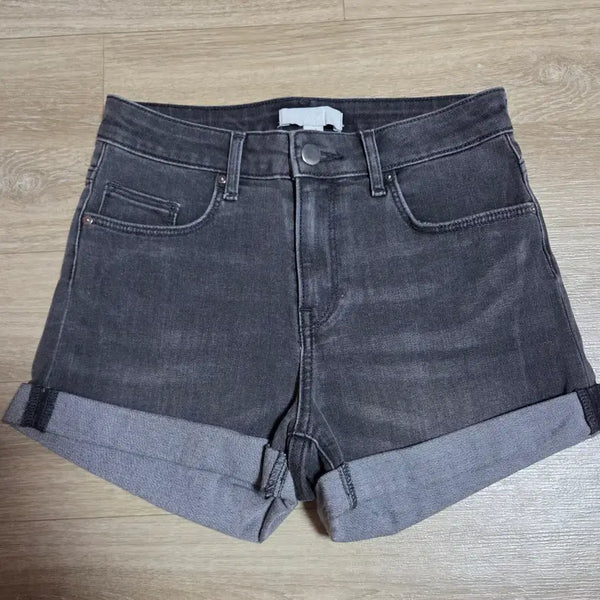 [BUNJANG] H&M Rolled Hem Shorts / 에이치앤엠 반바지 32