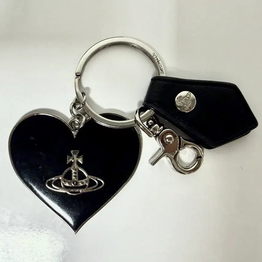 [BUNJANG] Vivienne Westwood Mirror Heart Orb Keyring - Black / [정품] 비비안 웨스트우드 하트 키링