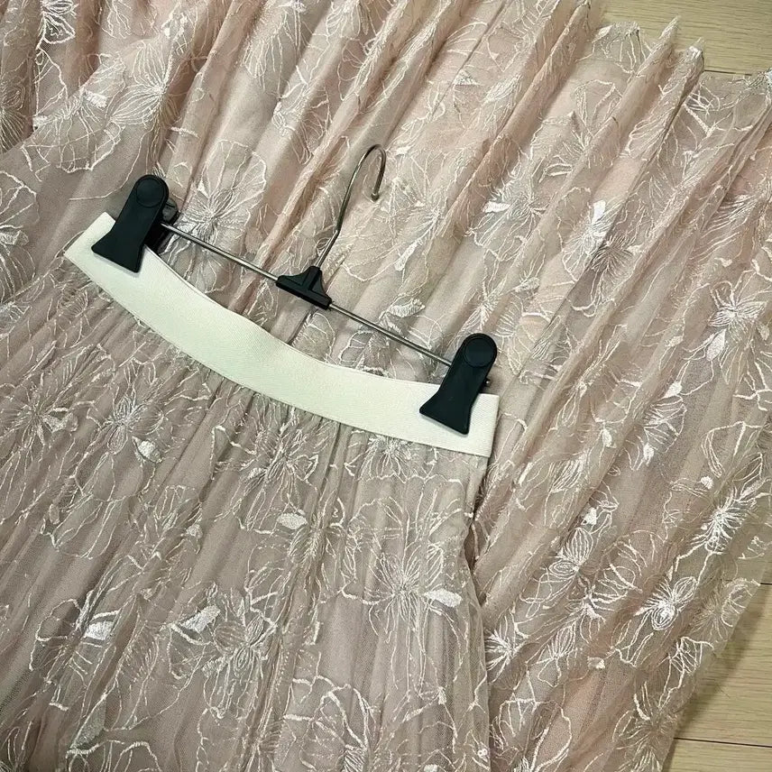 [BUNJANG] Bycinii Sherbet Skirt Double Layered Chiffon Long Skirt with Flower Sequins, Pleats, and Lace / 바이씨니 제작 샤베트 스커트 이중 샤 롱치마 플라워스팽글플리츠자수레이스