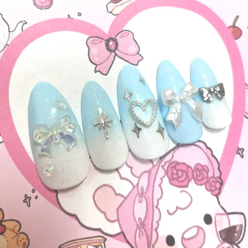 [BUNJANG] Handmade Blue Gradient Y2K Nail Tips with Ribbon and Heart Charms / (빠른배송)하늘색 여름 수제네일팁 그라데이션 하이틴 y2k