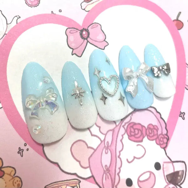 [BUNJANG] Handmade Blue Gradient Y2K Nail Tips with Ribbon and Heart Charms / (빠른배송)하늘색 여름 수제네일팁 그라데이션 하이틴 y2k