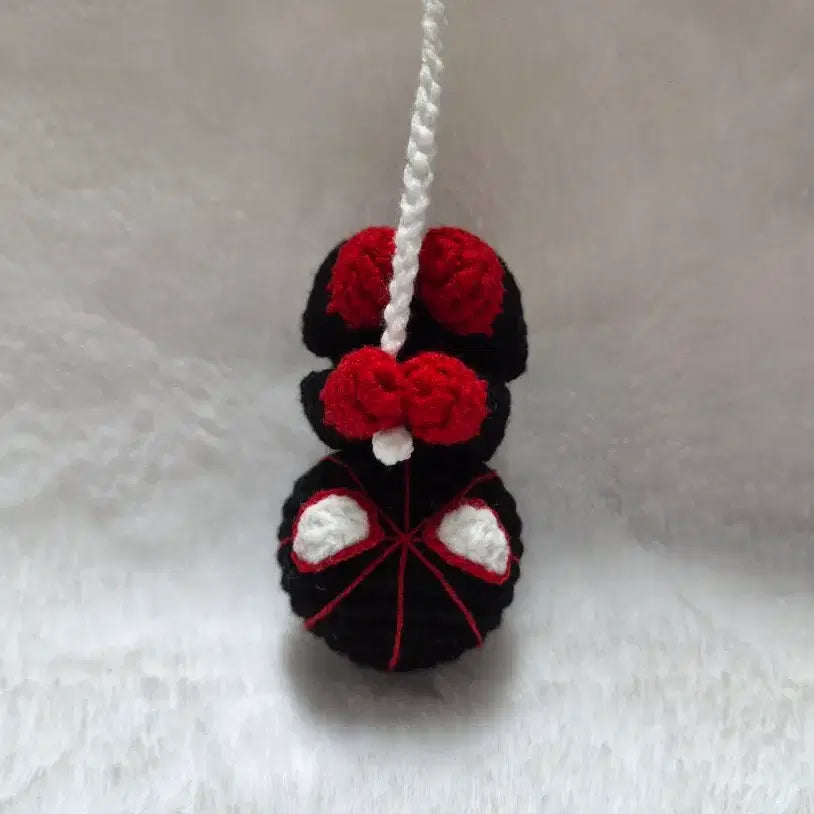 [BUNJANG] Handmade Knitted Spiderman (Miles Morales Version) Keychain / 핸드메이드 뜨개 스파이더맨 인형(마일즈 모랄레스 ver)
