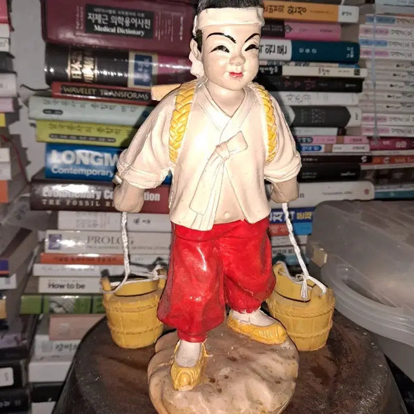 [BUNJANG] Vintage Korean Traditional Boy Doll with Water Bucket Ornament / 빈티지골동품높이20전통희귀품 인형 남자아이 물동이 장식품