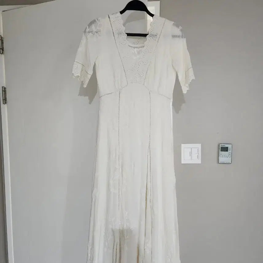 [BUNJANG] White Lace Long Dress / 수입원피스 화이트 원피스 레이스 롱 원피스