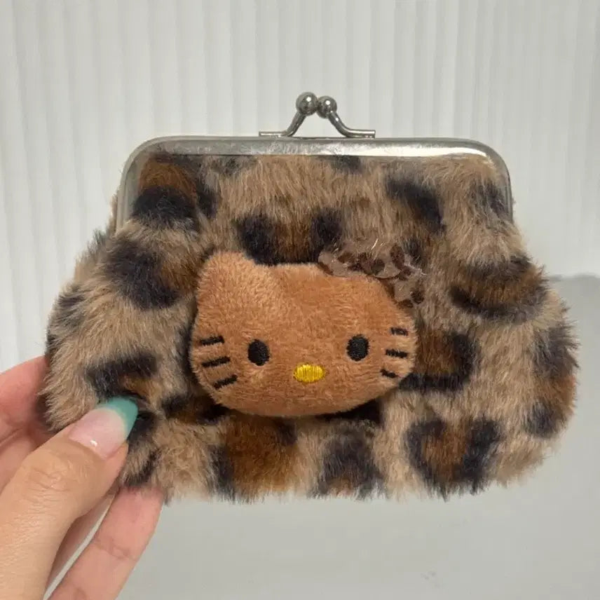 [BUNJANG] Hello Kitty Leopard Fur Coin Pouch / 키티 레오파드 퍼 동전 지갑