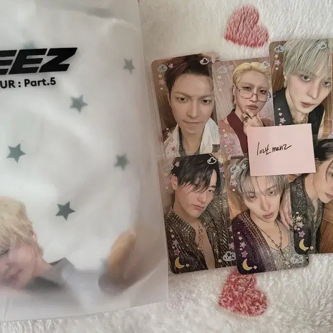 [BUNJANG] ATEEZ BAD Kit Ot8 Bundle Set with Pillow Cover / ATEEZ BAD KIT 에이티즈 공방 키트