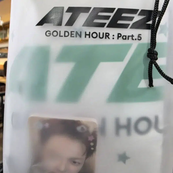 [BUNJANG] ATEEZ Bad Fan Meeting Kit (Pillow Cover + 8 Photocards) / 에이티즈 Bad 공방키트(베개커버+포카8)