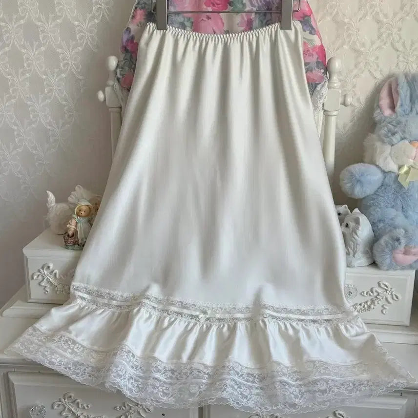 [BUNJANG] Vintage Satin Lace Skirt / 빈티지 새틴 레이스 스커트