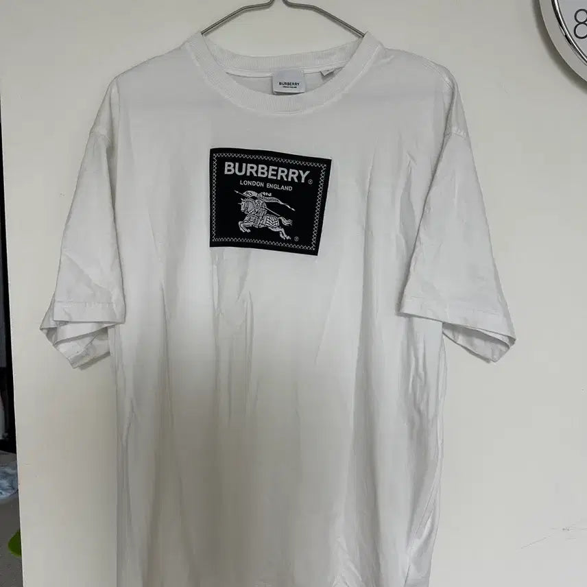 [BUNJANG] Burberry Logo Short Sleeve T-Shirt White / 버버리 로고 반팔 티셔츠 화이트
