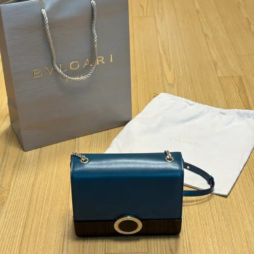 [BUNJANG] Bulgari Signature Flap Cover Bag Dark Green Leather / 불가리 시그니처 플랩 커버백 다크그린 가죽