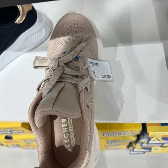 [BUNJANG] Skechers Women's Sneakers Size 240 / 스케쳐스 여성 운동화 240